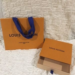 Louis Vuitton Accessories - Authentic Louis Vuitton bag and box Louis Vuitton Accessories - Authentic Louis Vuitton bag and box